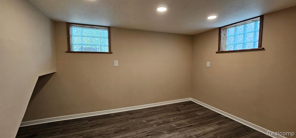 95 Mapleton Road Grosse Pointe, MI 48236 - Photo 26 of 34