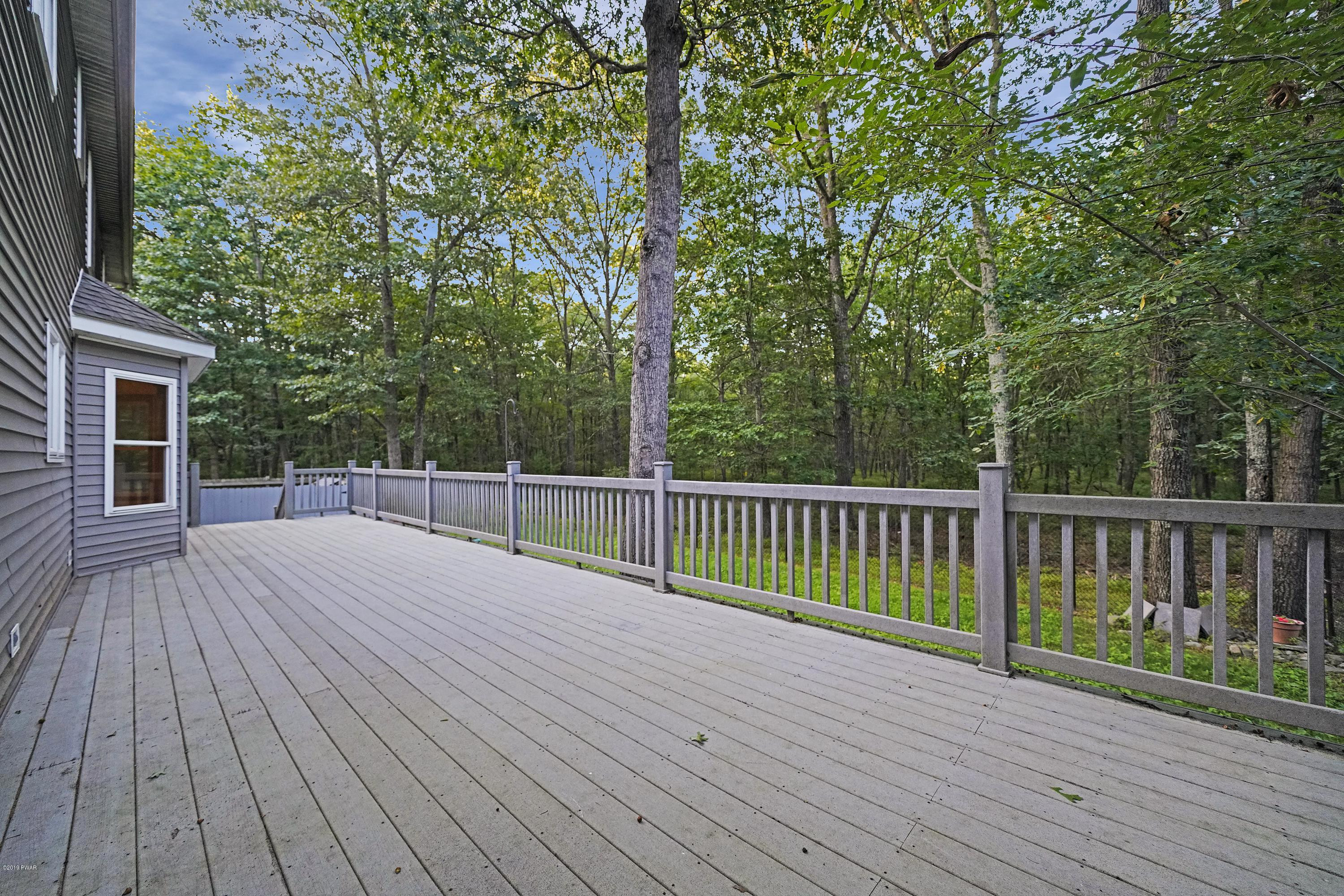 149 Sand Pit Road Matamoras, PA 18336 - Photo 3 of 45