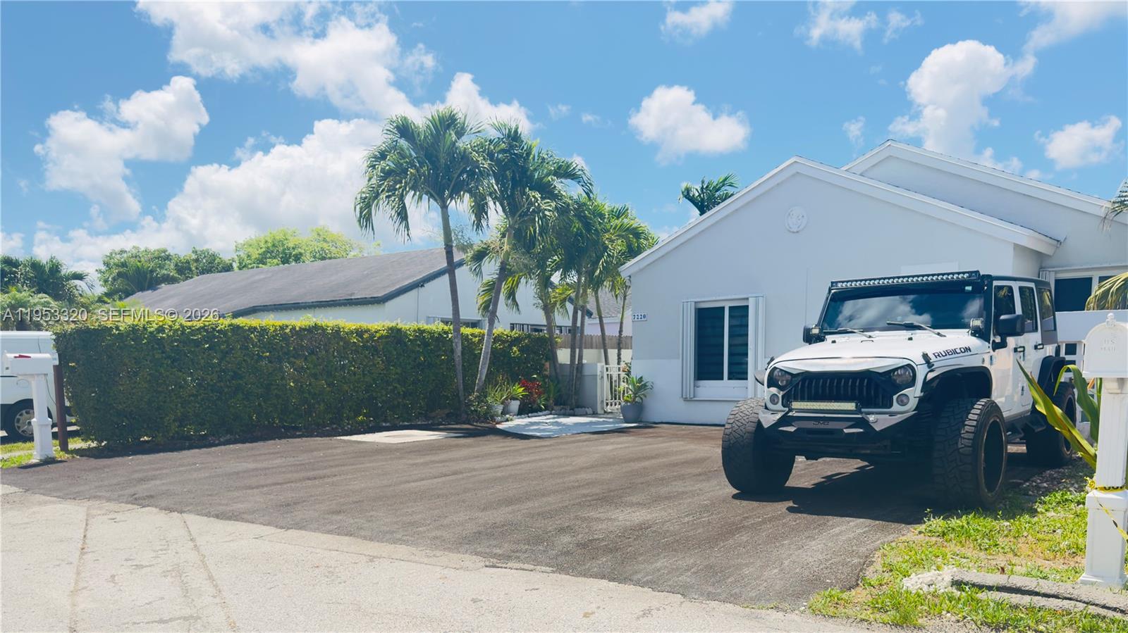 7220 Southwest 149th Court Miami, FL 33193 - Photo 4 of 38