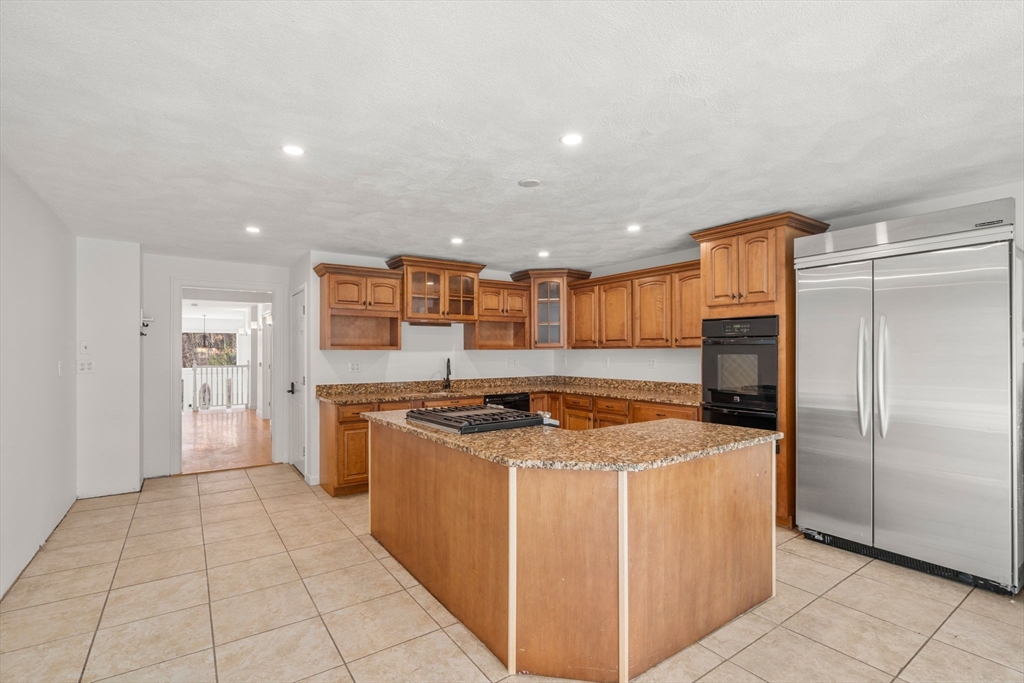 44 Connolly Road Billerica, MA 01821 - Photo 11 of 39