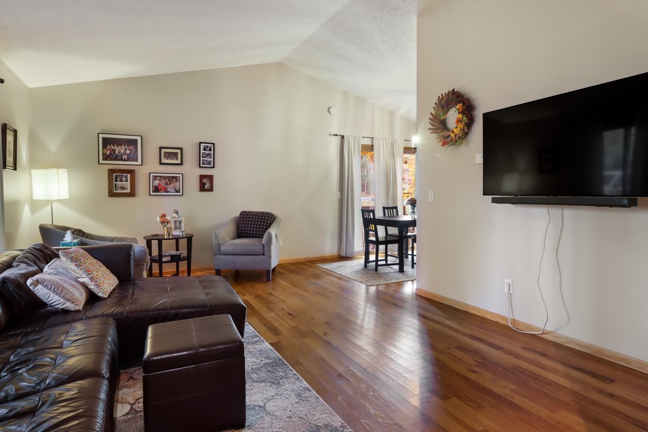 3435 Holiday Road Traverse City, MI 49686 - Photo 4 of 29 Gallery Image 4