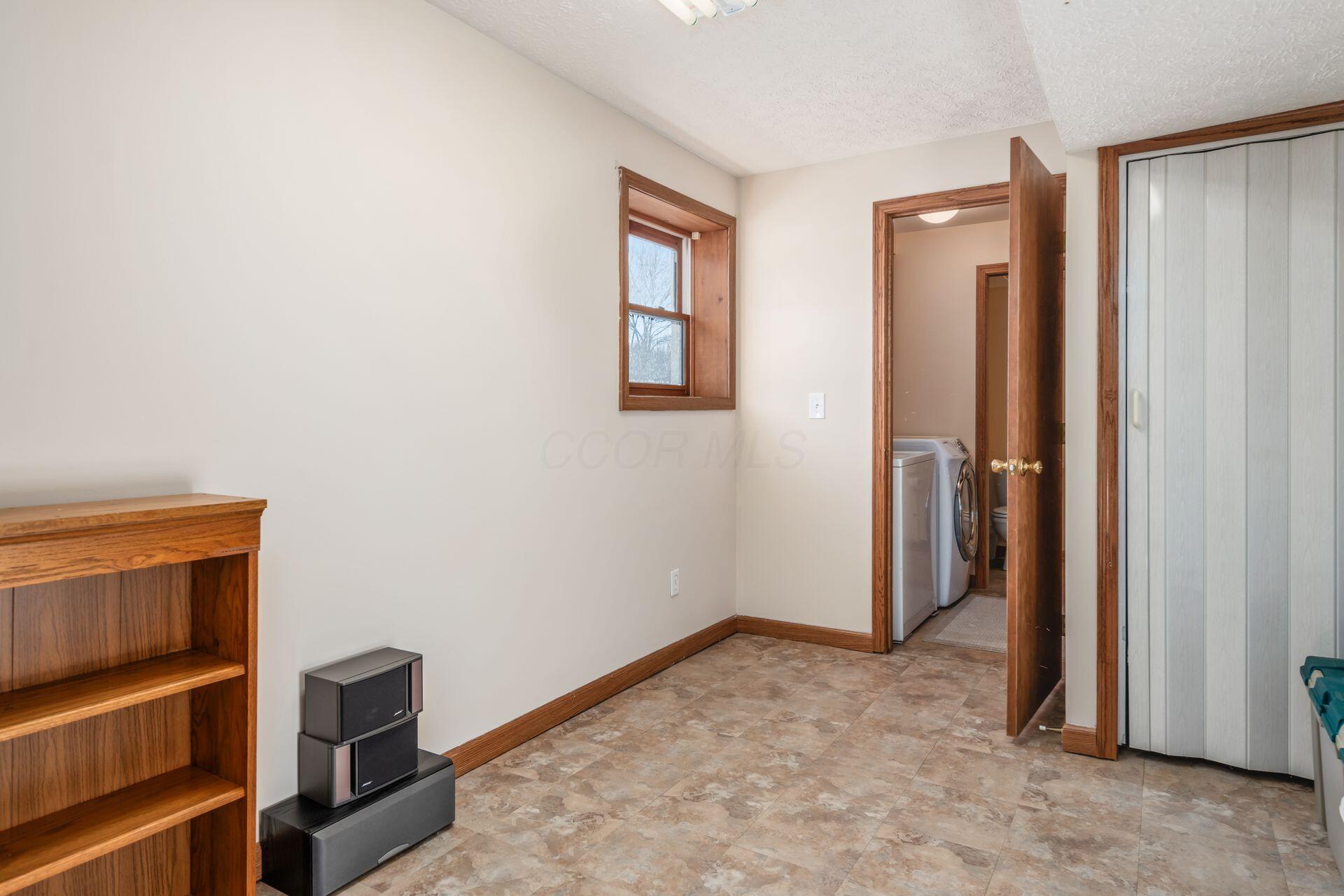10862 Center Village Road Galena, OH 43021 - Photo 28 of 40 Down 1 Level next to Family Room