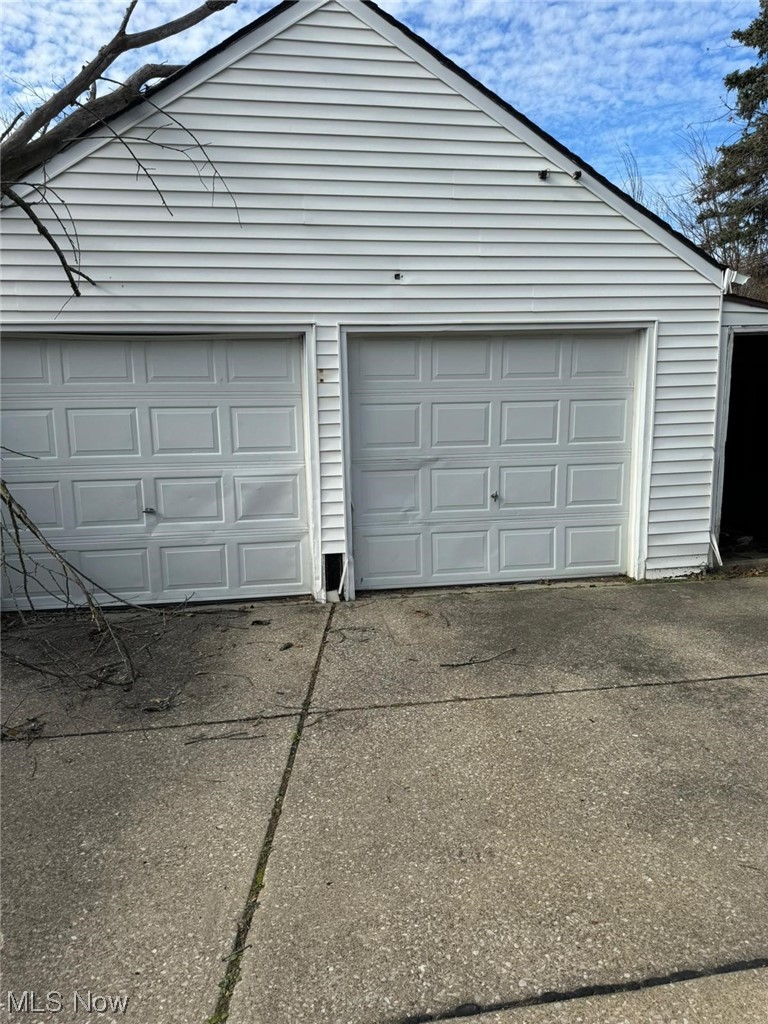 6106 Dunham Road Maple Heights, OH 44137 - Photo 5 of 23 View of garage