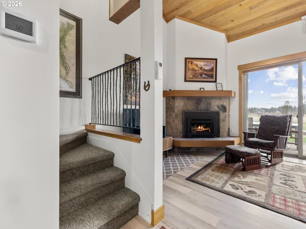 $1,200,000 | 12900 Hawks Beard, Unit 13, Sisters, OR 97759