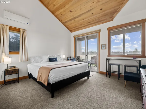 $1,200,000 | 12900 Hawks Beard, Unit 13, Sisters, OR 97759