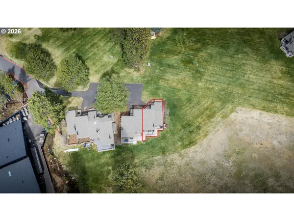 $1,200,000 | 12900 Hawks Beard, Unit 13, Sisters, OR 97759