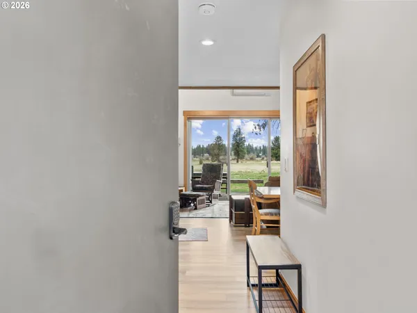 $1,200,000 | 12900 Hawks Beard, Unit 13, Sisters, OR 97759