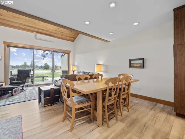 $1,200,000 | 12900 Hawks Beard, Unit 13, Sisters, OR 97759