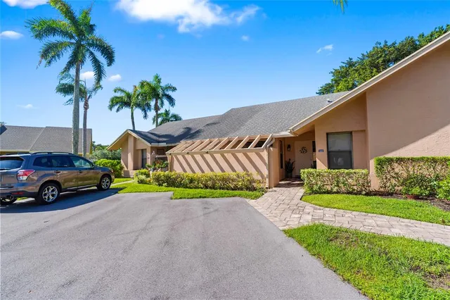 $298,000 | 10800 Waterberry Drive, Unit 10800, Boca Raton, FL 33498