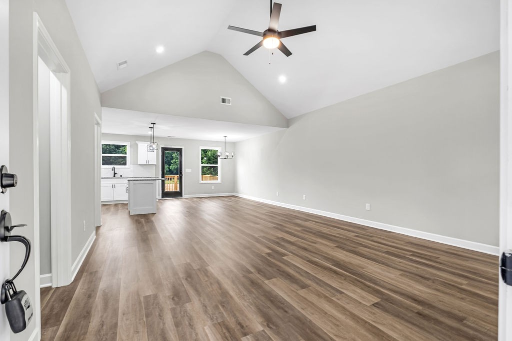 173 Ray Jent Road Bethpage, TN 37022 - Photo 7 of 40