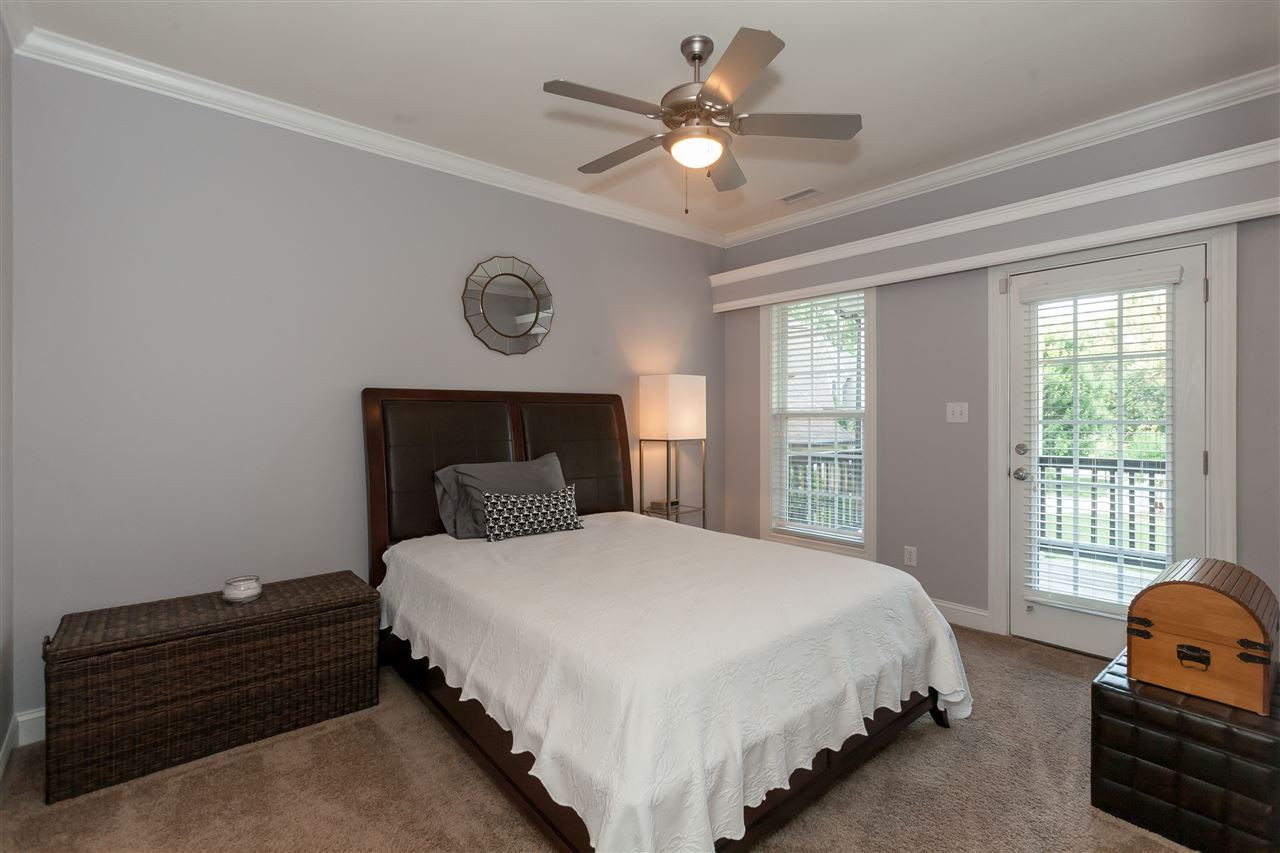 4315 Oakthorne Way Raleigh, NC 27613 - Photo 10 of 15 Photo 10