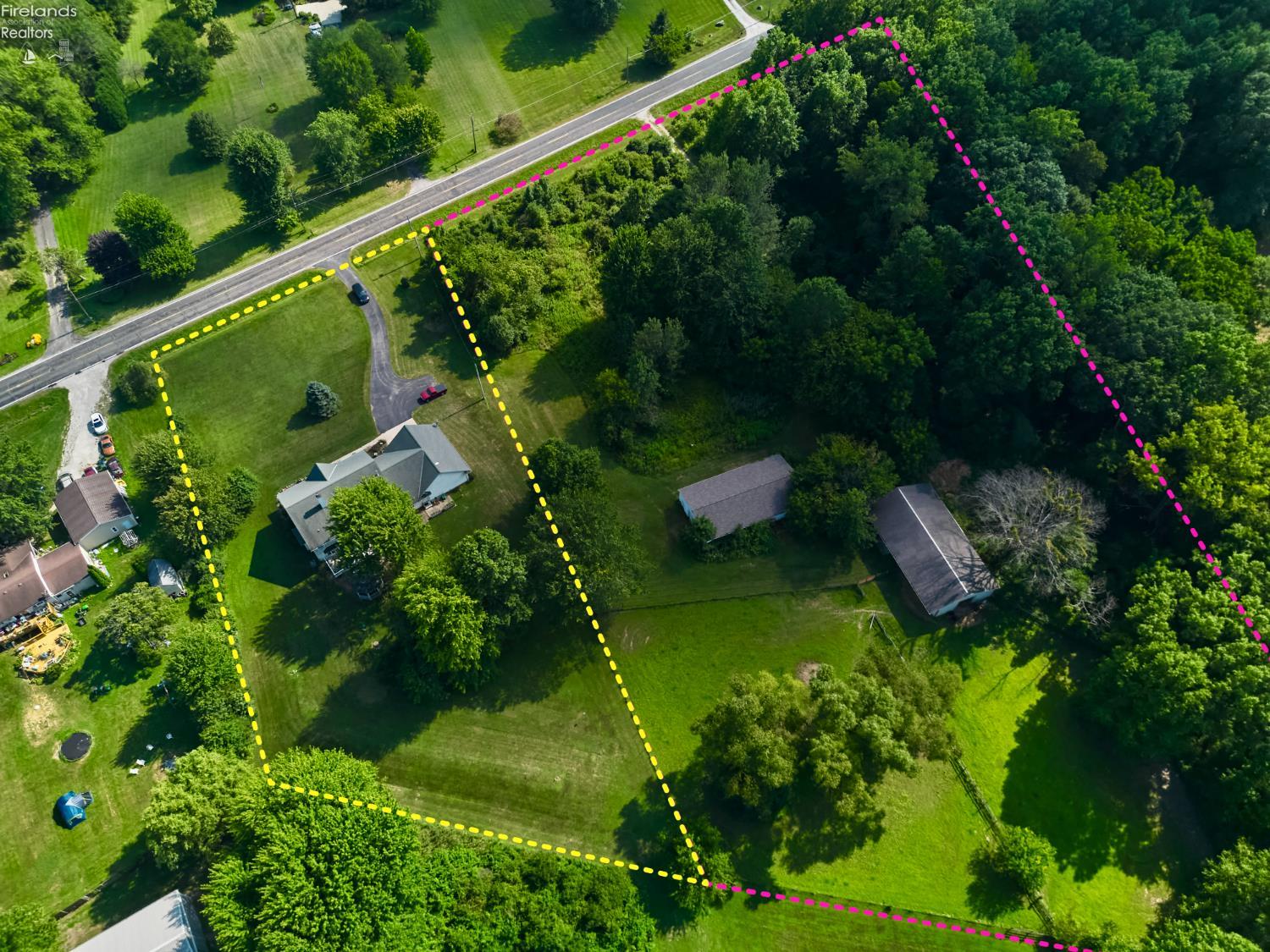 52808 North Ridge Road Vermilion, OH 44089 - Photo 3 of 66 Gallery Image 3