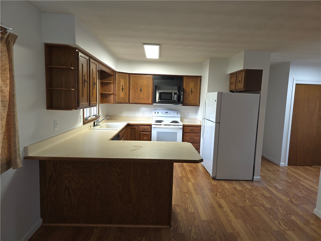 379 Hollybrook Road Henrietta, NY 14623 - Photo 7 of 42 Gallery Image 7