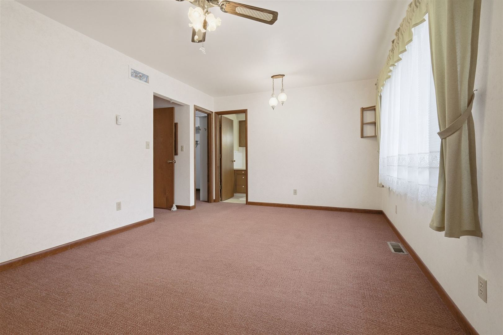 1204 Timber Ridge Court Normal, IL 61761 - Photo 12 of 28