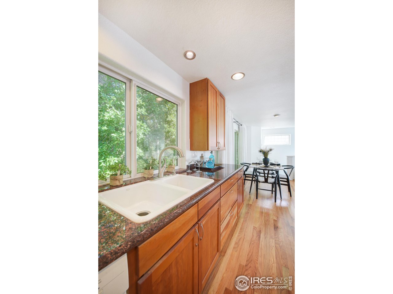 2701 Mapleton Avenue, Unit C Boulder, CO 80304 - Photo 12 of 34 a very nice looking room with a large window
