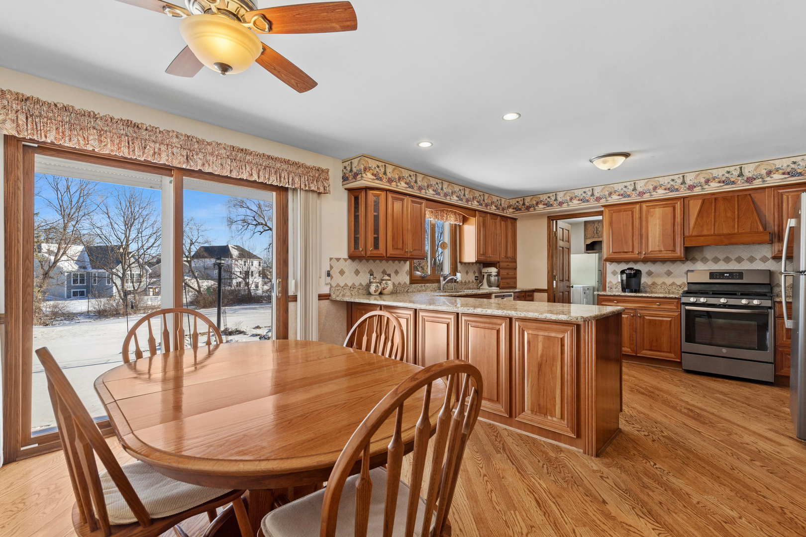 504 Rue Chamonix Deer Park, IL 60010 - Photo 11 of 36