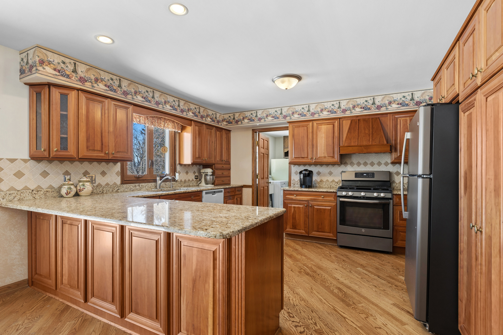 504 Rue Chamonix Deer Park, IL 60010 - Photo 14 of 36