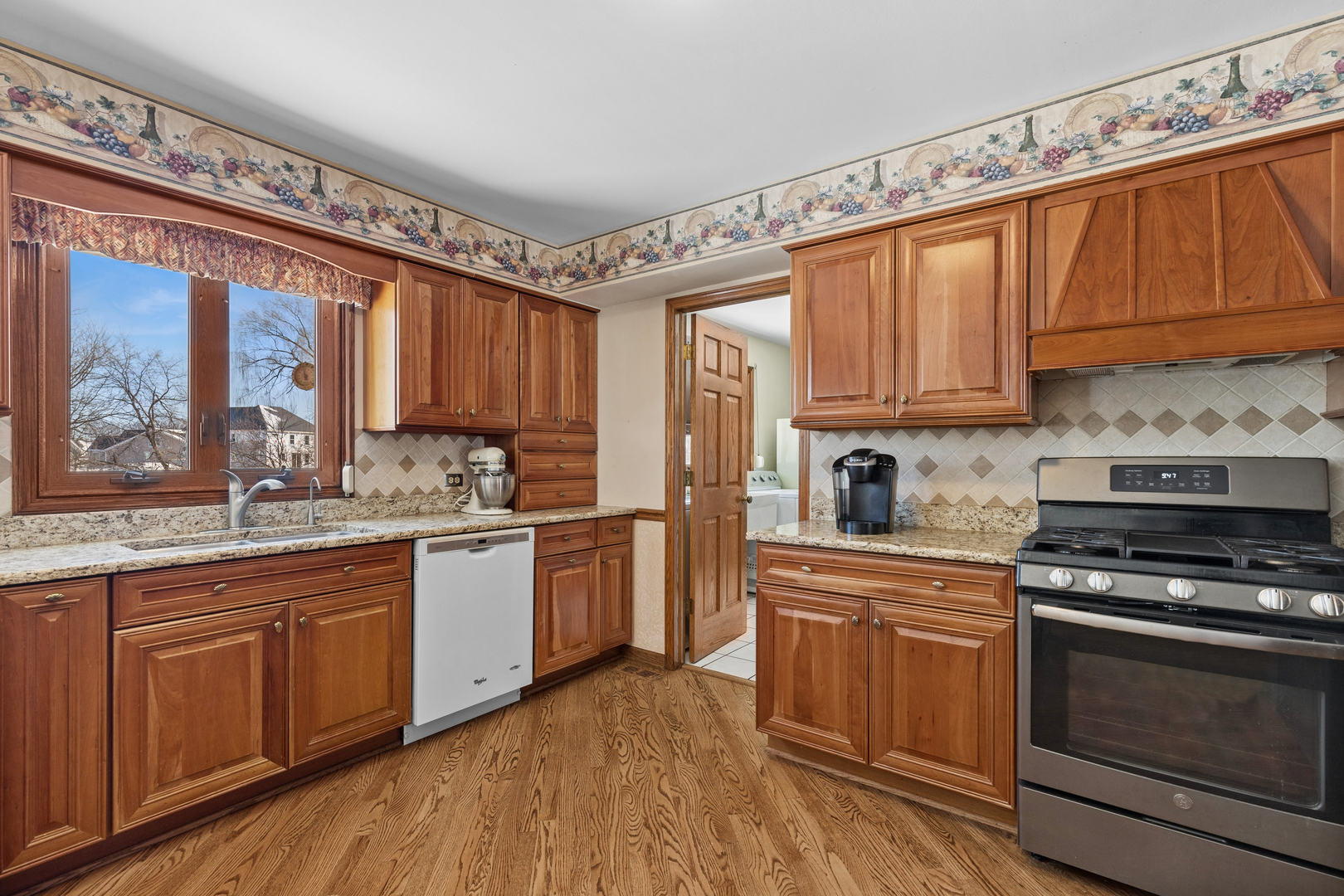 504 Rue Chamonix Deer Park, IL 60010 - Photo 15 of 36