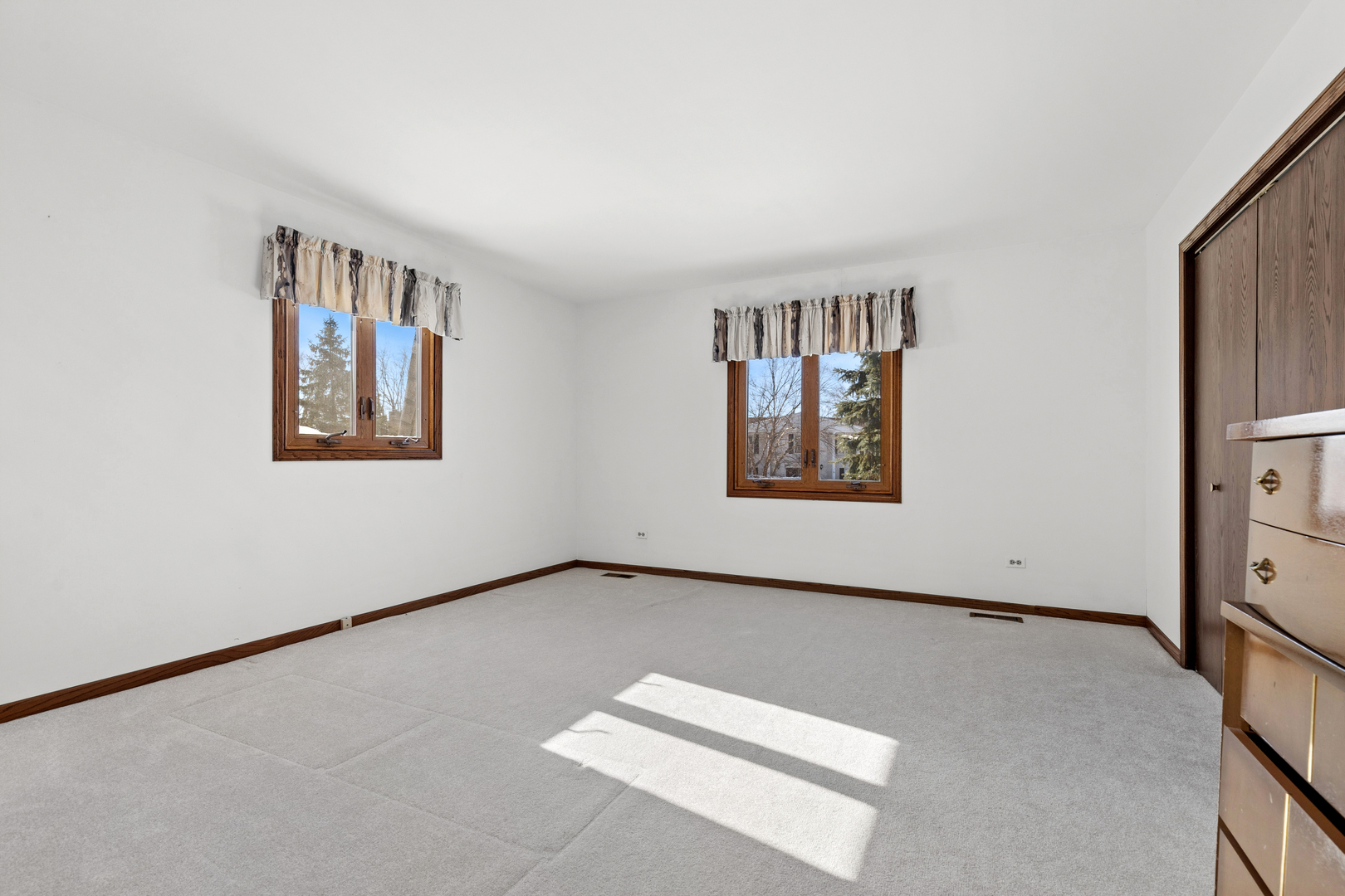 504 Rue Chamonix Deer Park, IL 60010 - Photo 19 of 36