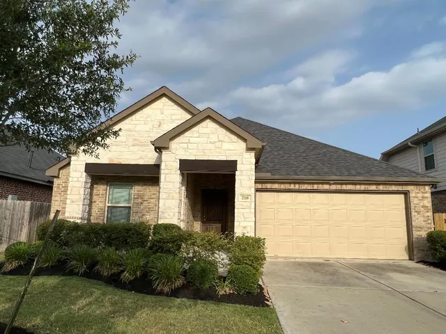 $2,250 | 218 Sintra Lk Way, Rosenberg, TX 77469