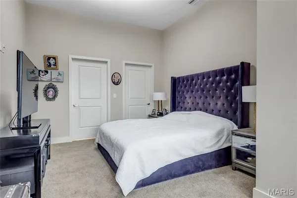 $4,795 | 8025 Maryland Avenue, Unit 3D, St. Louis, MO 63105