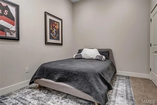 $4,795 | 8025 Maryland Avenue, Unit 3D, St. Louis, MO 63105