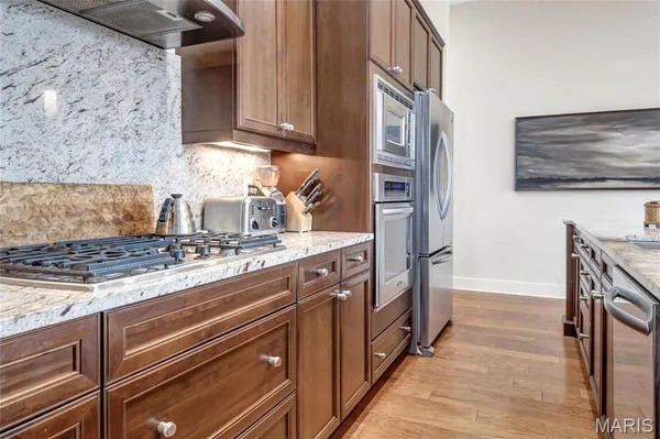 $4,795 | 8025 Maryland Avenue, Unit 3D, St. Louis, MO 63105