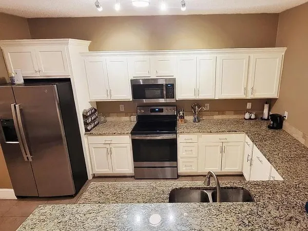 $340,000 | 1510 Sequoia Drive, Krum, TX 76249