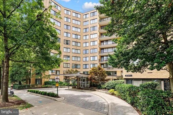 $399,950 | 4740 Connecticut Avenue Northwest, Unit 408, Washington, DC 20008