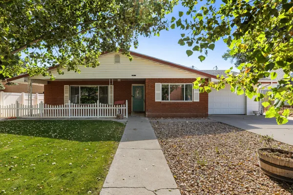 $399,000 | 81 South Center Street, Enterprise, UT 84725