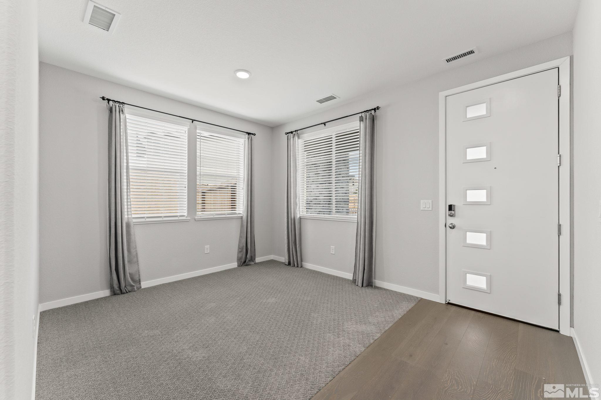 823 Calamity Court Reno, NV 89506 - Photo 4 of 37 Photo 4