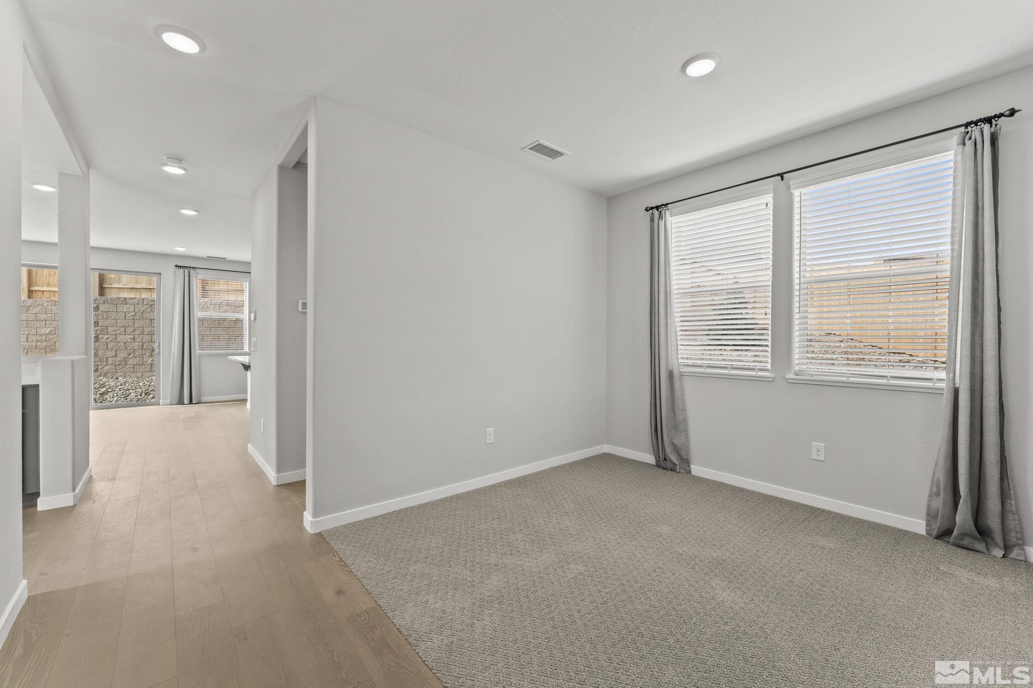 823 Calamity Court Reno, NV 89506 - Photo 6 of 37 Photo 6