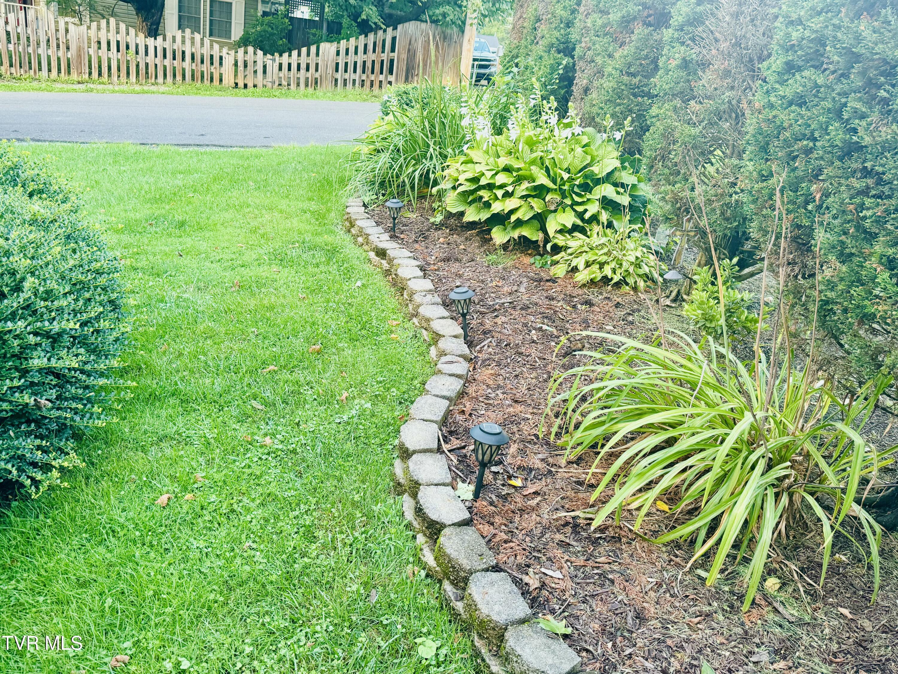 213 Campbell Street Southwest Abingdon, VA 24210 - Photo 24 of 28 IMG_0254