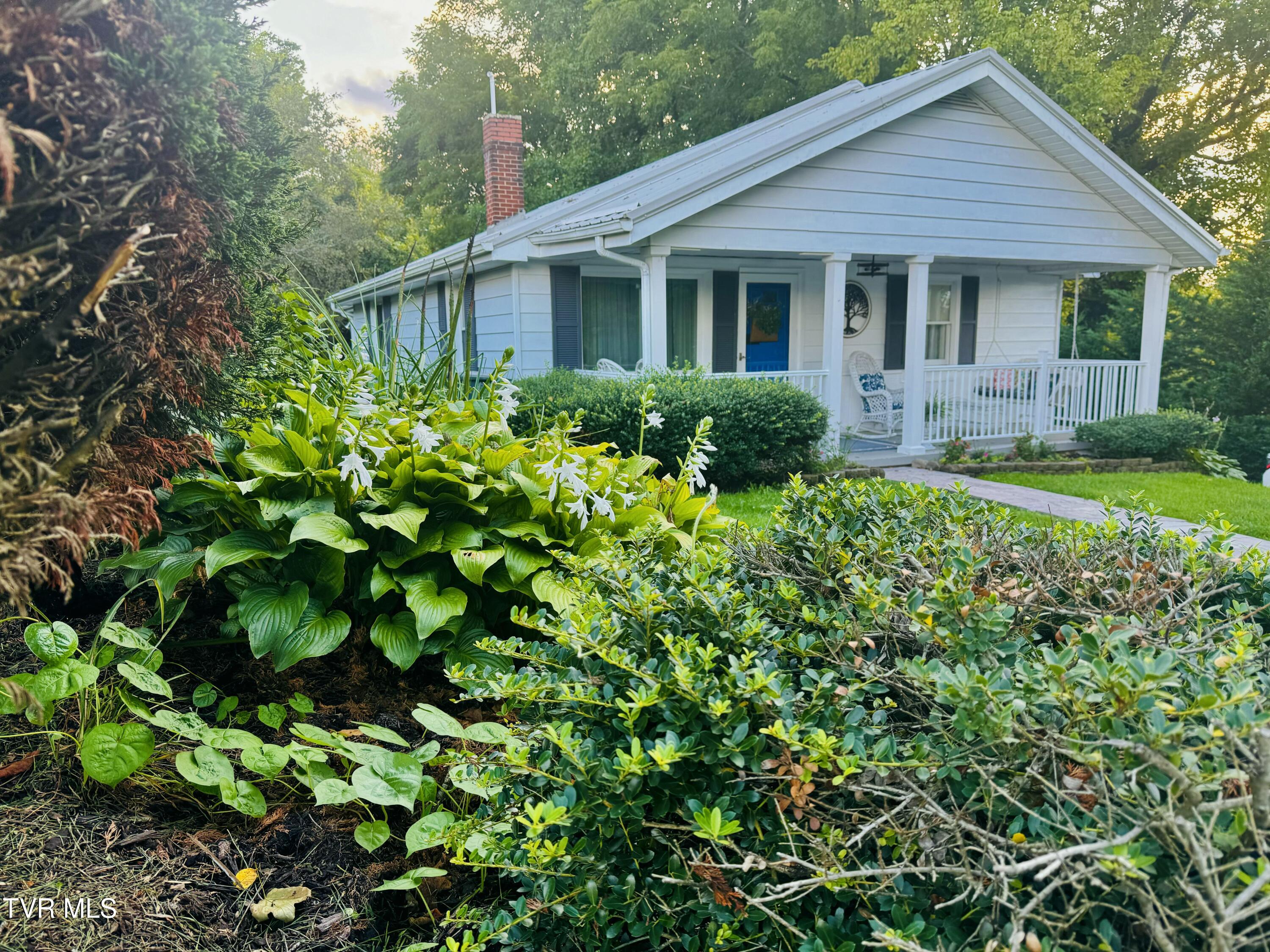 213 Campbell Street Southwest Abingdon, VA 24210 - Photo 28 of 28 IMG_0237