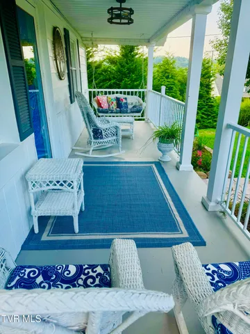 $219,000 | 213 Campbell Street Southwest, Abingdon, VA 24210