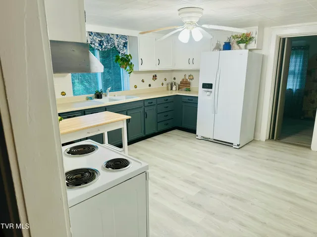 $219,000 | 213 Campbell Street Southwest, Abingdon, VA 24210