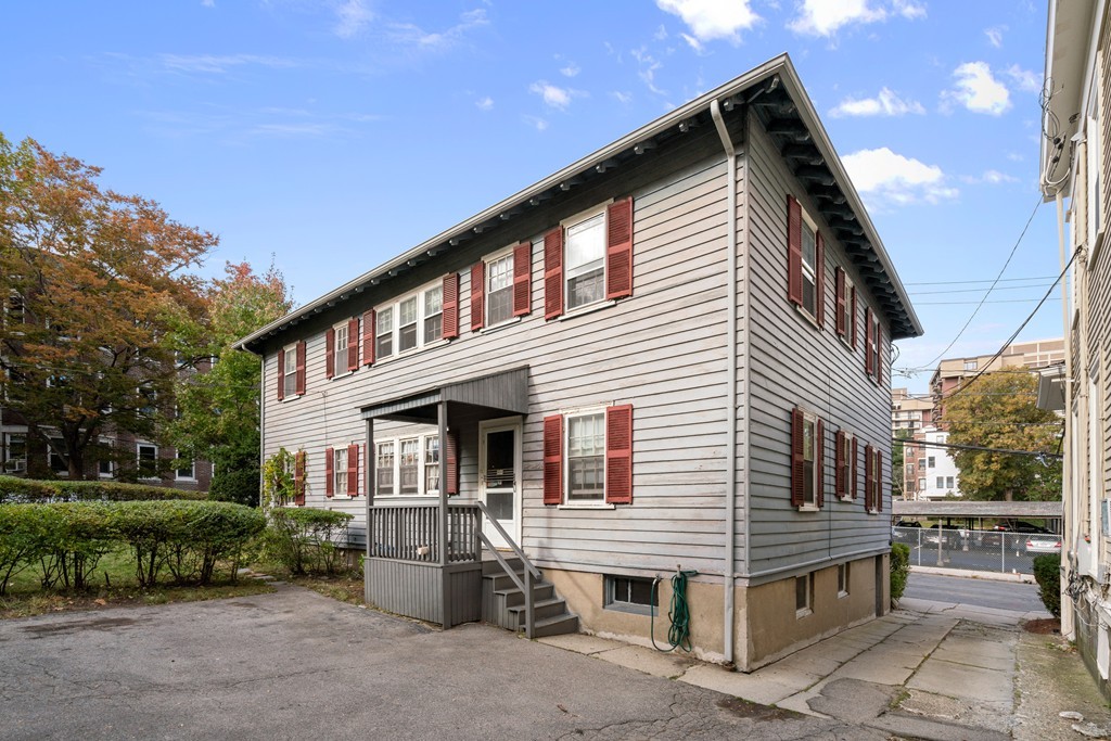 41-43 Stearns Road Brookline, MA 02446 - Photo 5 of 17 Gallery Image 5