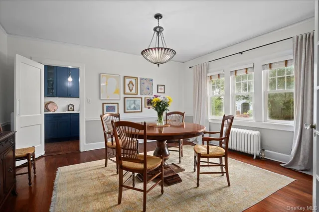 $1,445,500 | 400 Manor Ridge Road, Pelham, NY 10803