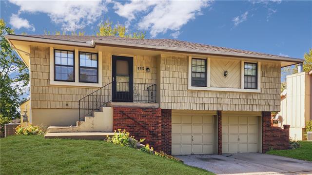 114 Southeast Flagstone Street Lee's Summit, MO 64063 - Photo 1 of 1