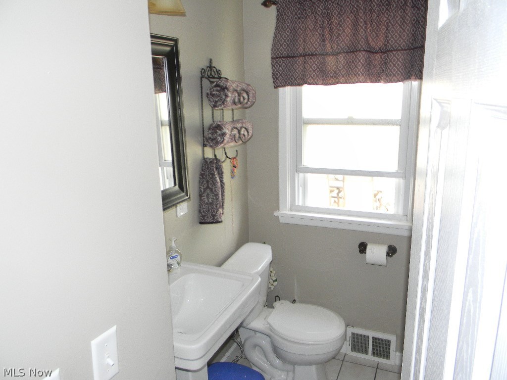 206 Sprague Road Berea, OH 44017 - Photo 11 of 18 Gallery Image 11