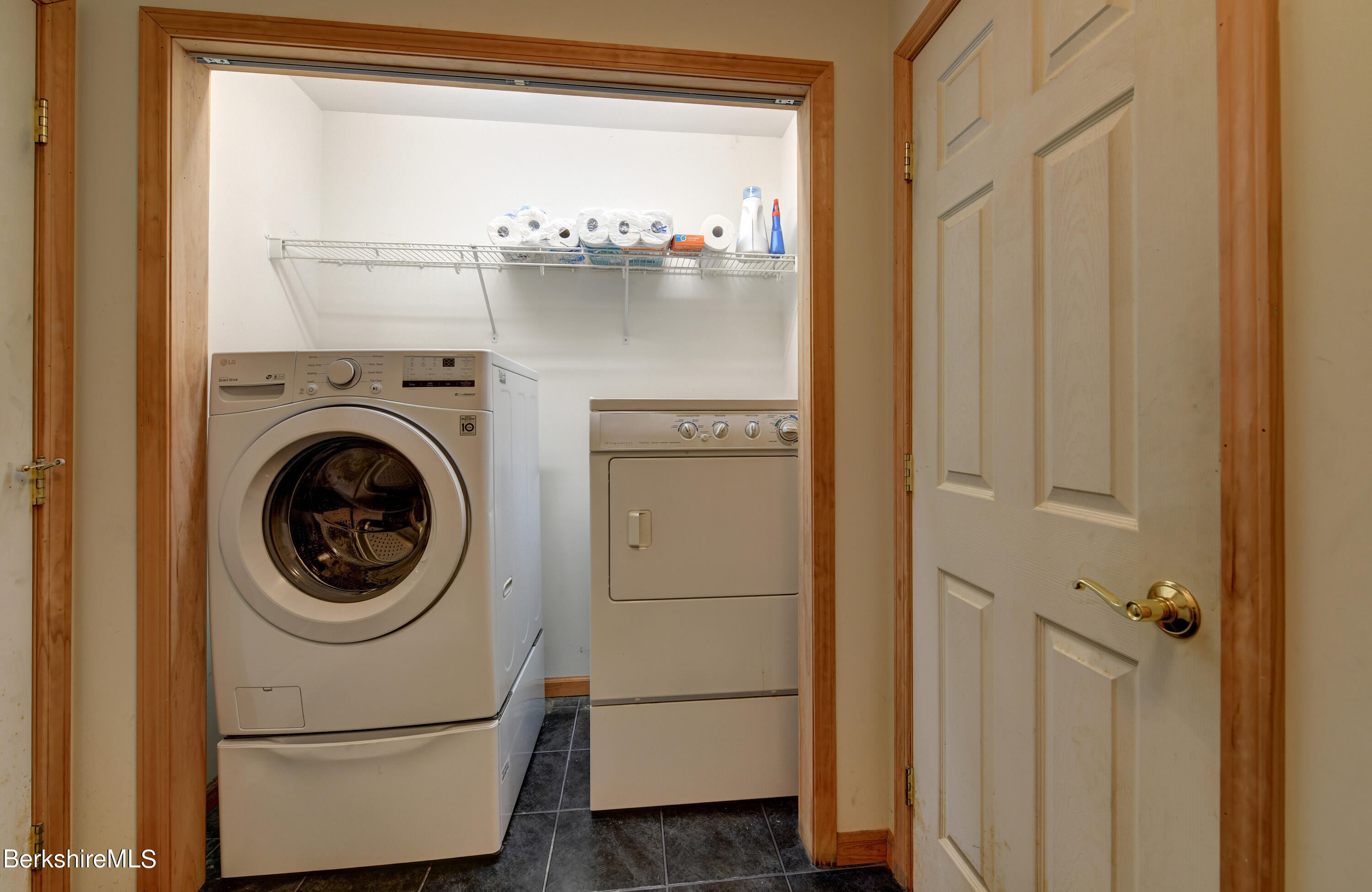 15 Old State Road Otis, MA 01253 - Photo 22 of 32 22-Laundry Room-MudRoom