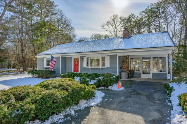 $599,000 | 5 Chickadee Lane, Centerville, MA 02632