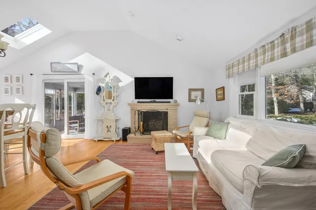 $599,000 | 5 Chickadee Lane, Centerville, MA 02632