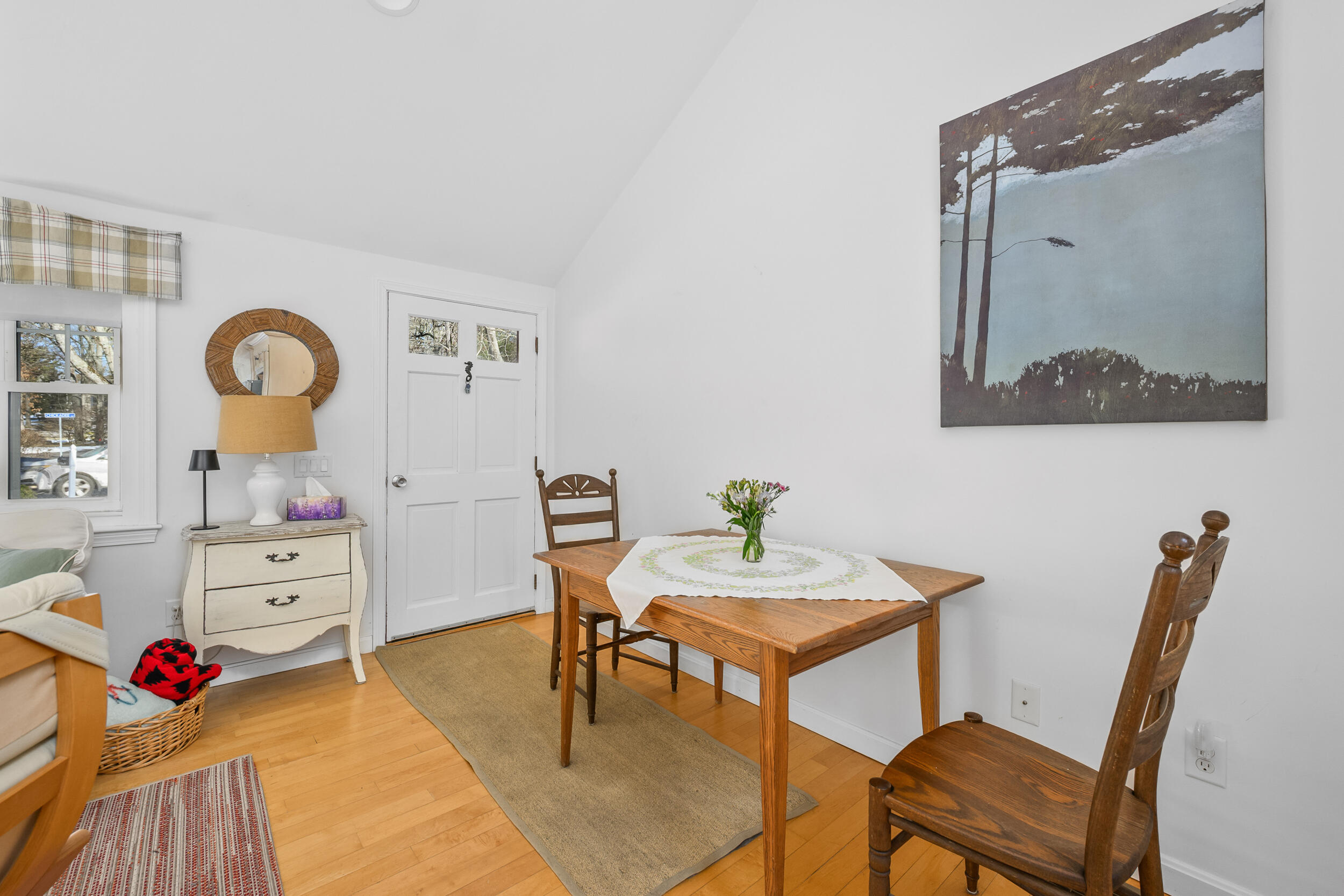 5 Chickadee Lane Centerville, MA 02632 - Photo 8 of 22 a workspace with furniture and wooden floor