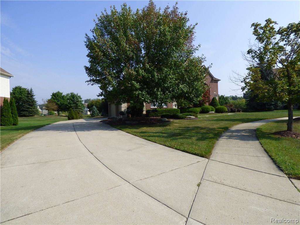 6940 Kennesaw Road Canton, MI 48187 - Photo 14 of 44