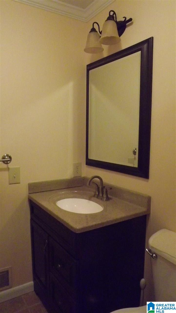 910 Parker Boulevard Weaver, AL 36277 - Photo 15 of 50