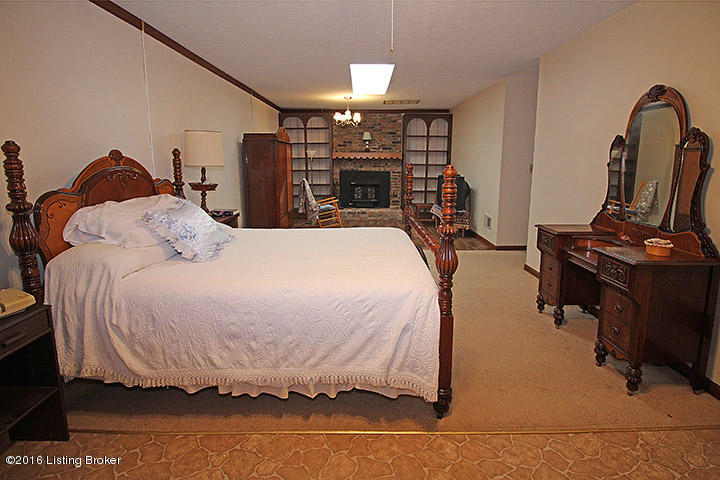 2347 Waterford Road Mount Washington, KY 40047 - Photo 7 of 32 IMG_0113