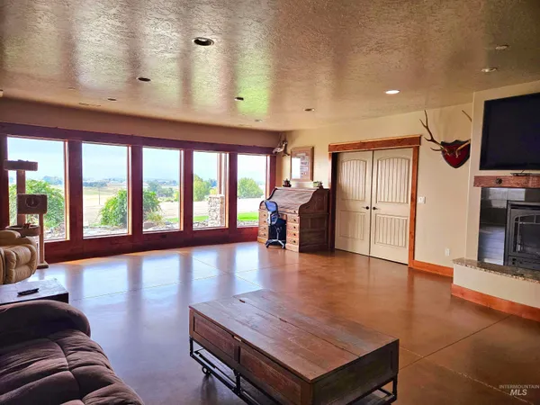 $1,650,000 | 380 Hill Road, Weiser, ID 83672