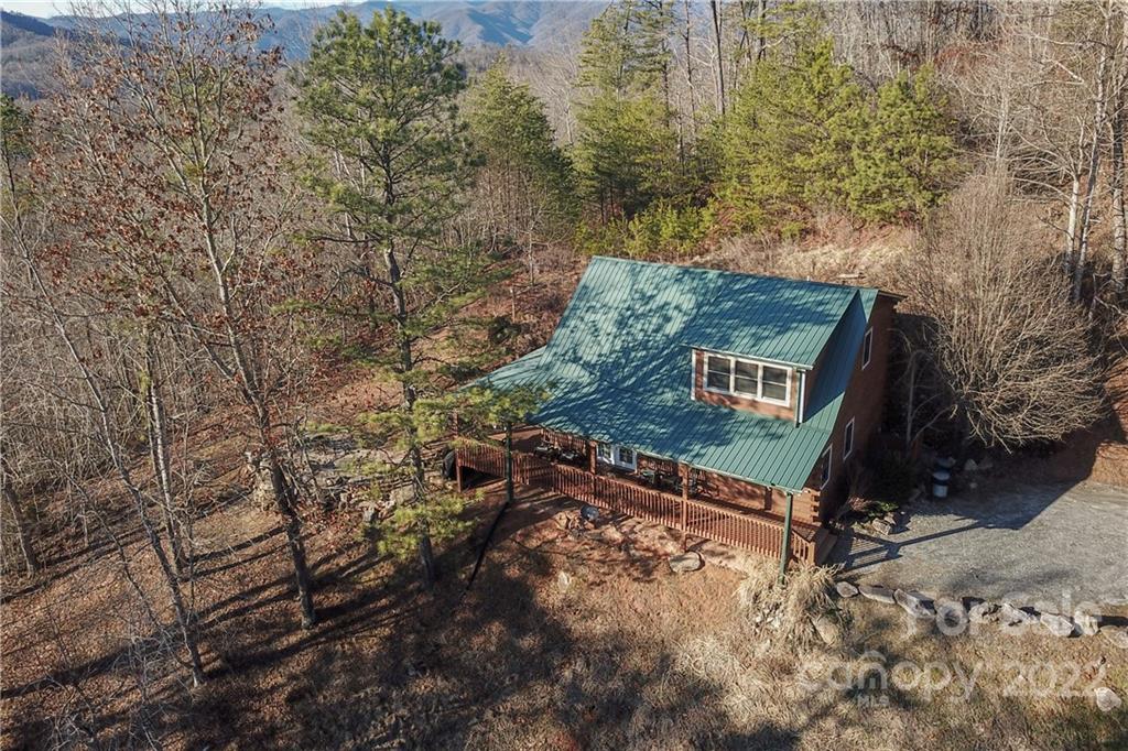 1218 Fox Run Road Bryson City, NC 28713 - Photo 2 of 41 Gallery Image 2