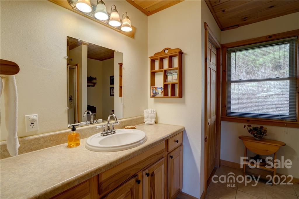 1218 Fox Run Road Bryson City, NC 28713 - Photo 29 of 41 Gallery Image 29